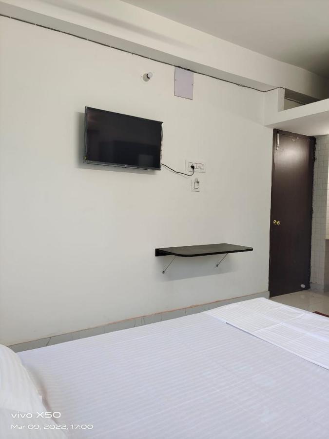 Shristi Height Bed & Breakfast *
